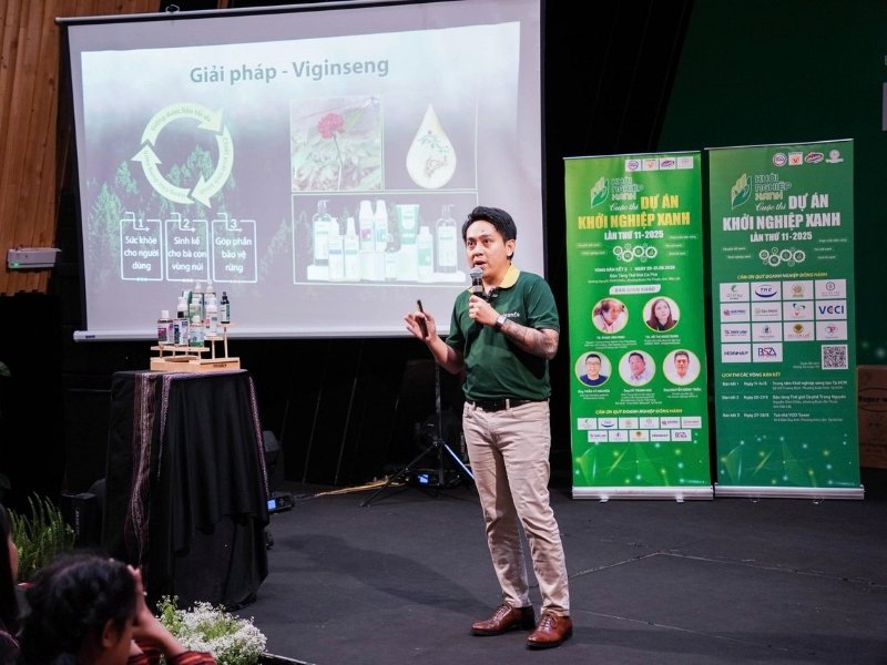 Đại diện VISANTE trình bày dự án tại Cuộc thi Dự án Khởi nghiệp Xanh lần thứ 11